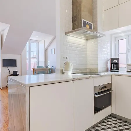 Apartment Cosy In Bairro Alto By Lovelystay *
