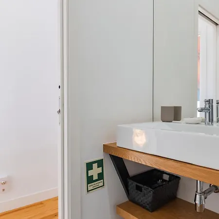 Apartment Cosy In Bairro Alto By Lovelystay Lisbon