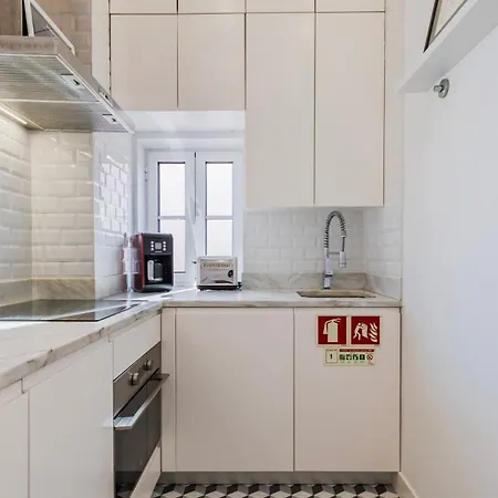 Apartment Cosy In Bairro Alto By Lovelystay Lisbon