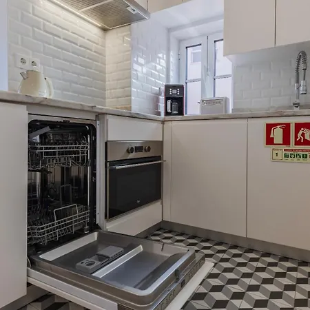 Cosy In Bairro Alto By Lovelystay Lisboa