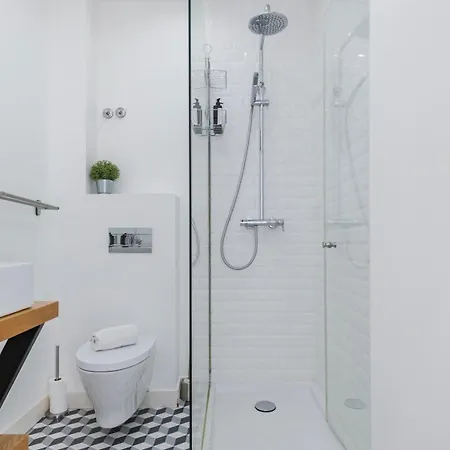 Cosy In Bairro Alto By Lovelystay